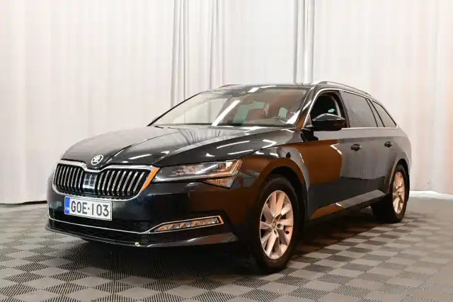 Musta Farmari, Skoda Superb – GOE-103