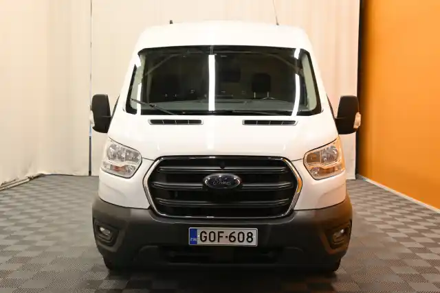 Valkoinen Pakettiauto, Ford Transit – GOF-608