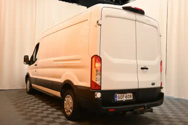 Valkoinen Pakettiauto, Ford Transit – GOF-608