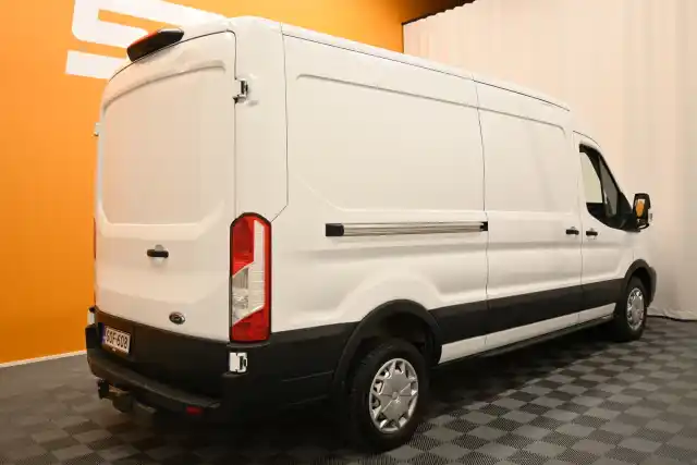 Valkoinen Pakettiauto, Ford Transit – GOF-608