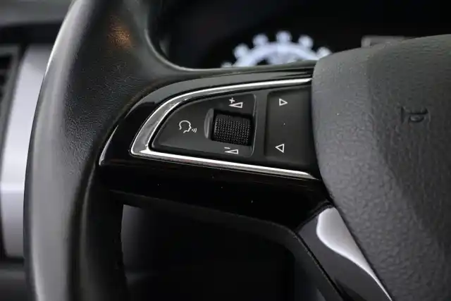 Valkoinen Maastoauto, Skoda Kodiaq – GOF-630