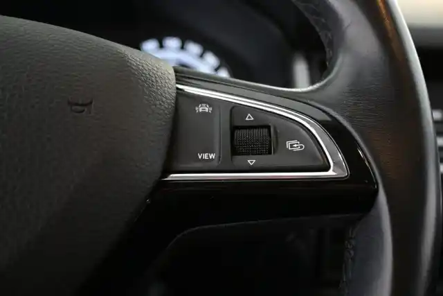 Valkoinen Maastoauto, Skoda Kodiaq – GOF-630