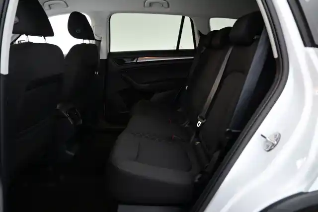 Valkoinen Maastoauto, Skoda Kodiaq – GOF-630