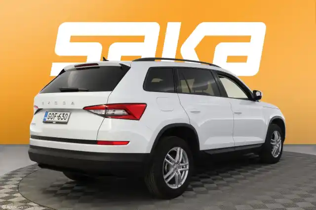 Valkoinen Maastoauto, Skoda Kodiaq – GOF-630