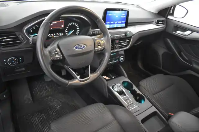 Valkoinen Viistoperä, Ford Focus – GOF-678
