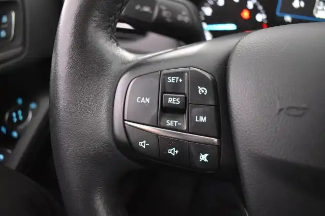 Valkoinen Viistoperä, Ford Focus – GOF-678