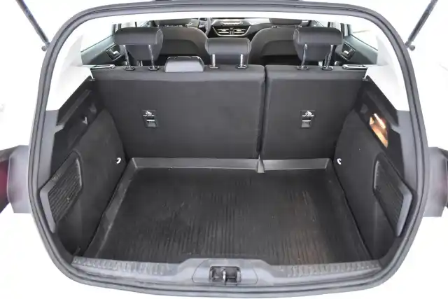 Valkoinen Viistoperä, Ford Focus – GOF-678