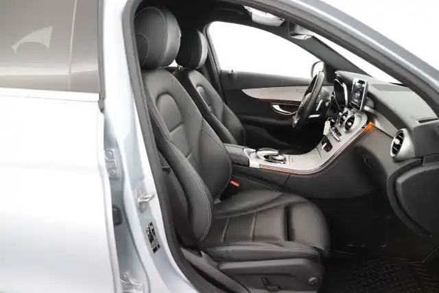 Hopea Farmari, Mercedes-Benz C – GOF-951
