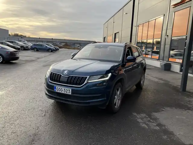 Sininen Maastoauto, Skoda Kodiaq – GOG-323