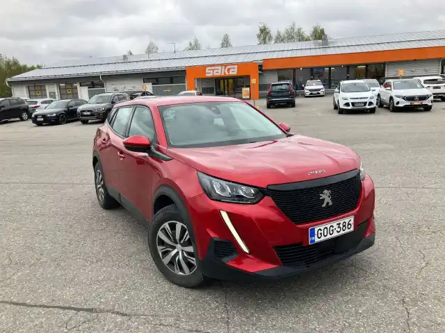 Punainen Maastoauto, Peugeot 2008 – GOG-386