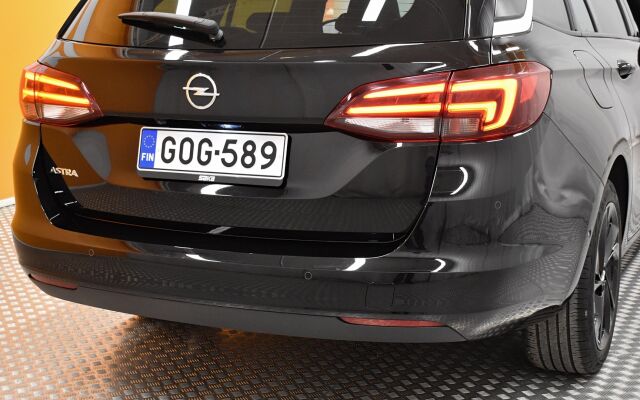 Musta Farmari, Opel Astra – GOG-589