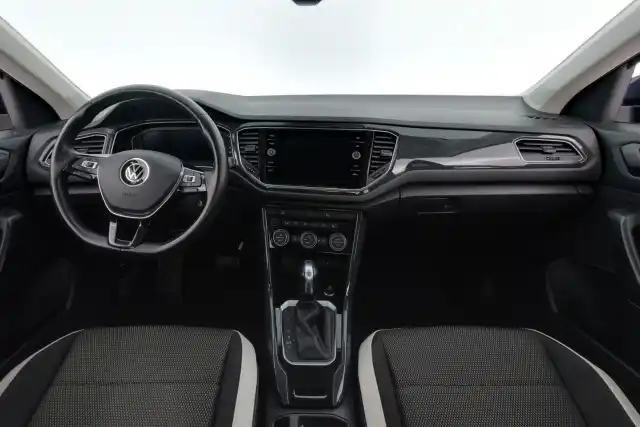 Sininen Maastoauto, Volkswagen T-Roc – GOH-551