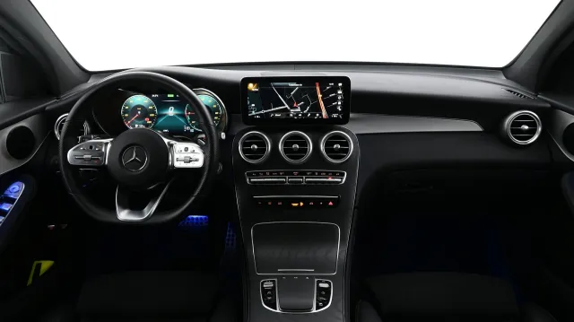 Sininen Viistoperä, Mercedes-Benz GLC – GOI-226