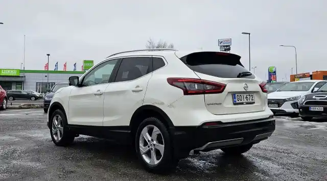 Valkoinen Maastoauto, Nissan Qashqai – GOI-672