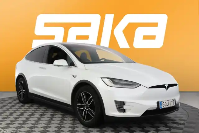 Valkoinen Tila-auto, Tesla Model X – GOJ-177