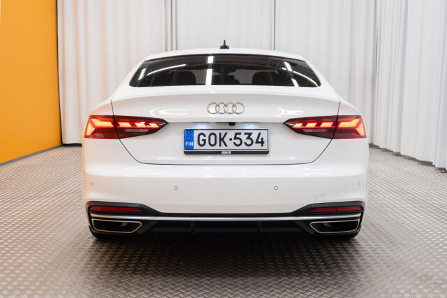 Valkoinen Viistoperä, Audi A5 – GOK-534