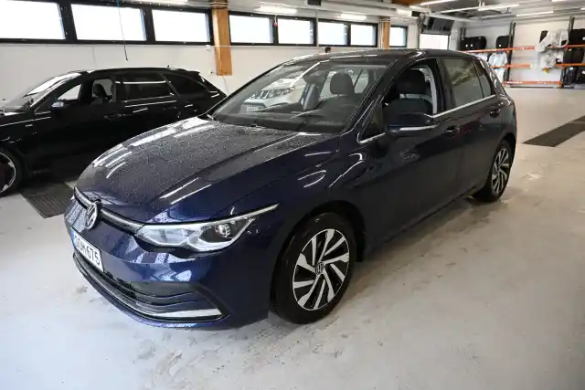 Sininen Viistoperä, Volkswagen Golf – GOM-675