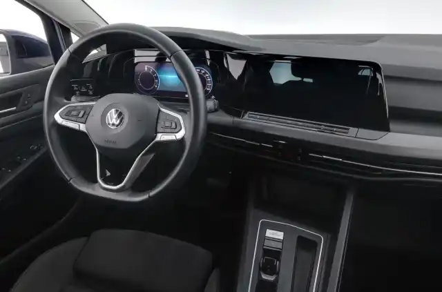 Sininen Viistoperä, Volkswagen Golf – GOM-675