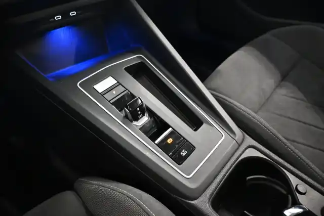Sininen Viistoperä, Volkswagen Golf – GOM-675