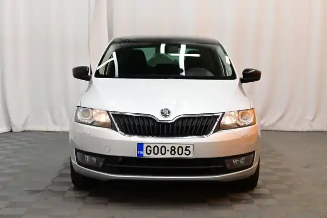 Harmaa Viistoperä, Skoda Rapid – GOO-805