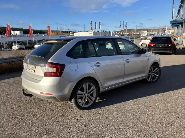 Harmaa Viistoperä, Skoda Rapid – GOO-805