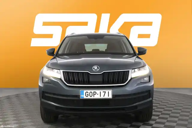 Harmaa Maastoauto, Skoda Kodiaq – GOP-171