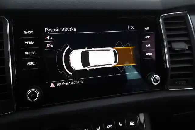 Harmaa Maastoauto, Skoda Kodiaq – GOP-171