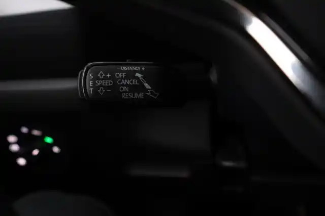 Harmaa Maastoauto, Skoda Kodiaq – GOP-171