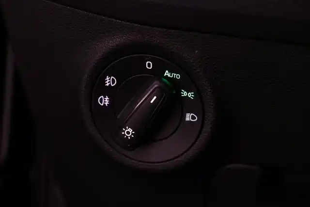 Harmaa Maastoauto, Skoda Kodiaq – GOP-171