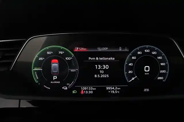 Musta Maastoauto, Audi e-tron – GOP-602