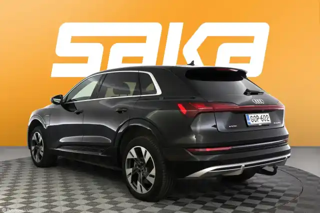 Musta Maastoauto, Audi e-tron – GOP-602