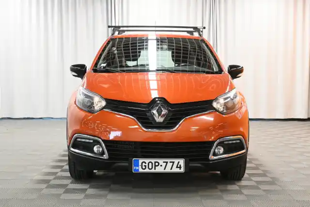 Oranssi Viistoperä, Renault Captur – GOP-774