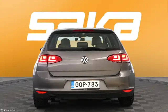 Harmaa Viistoperä, Volkswagen Golf – GOP-783