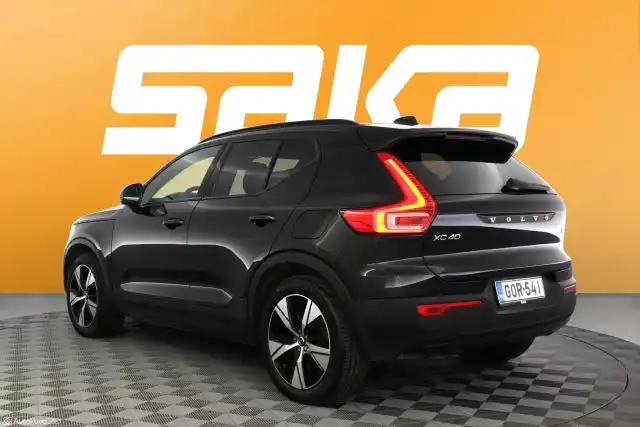 Musta Maastoauto, Volvo XC40 – GOR-541