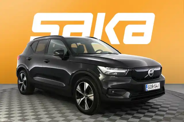 Musta Maastoauto, Volvo XC40 – GOR-541