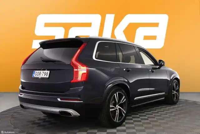 Sininen Maastoauto, Volvo XC90 – GOR-798