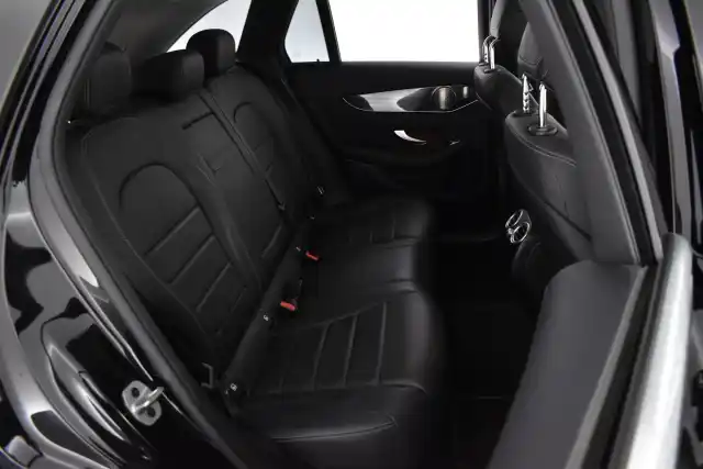 Musta Maastoauto, Mercedes-Benz GLC – GOS-934