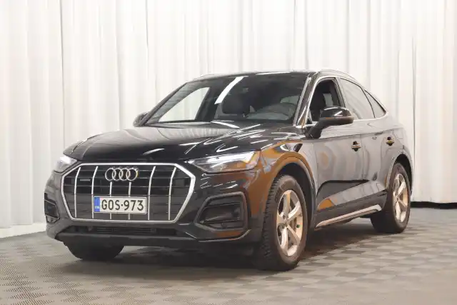 Musta Maastoauto, Audi Q5 – GOS-973