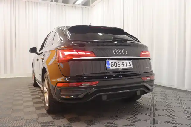 Musta Maastoauto, Audi Q5 – GOS-973