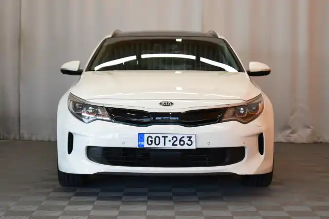 Valkoinen Farmari, Kia Optima – GOT-263