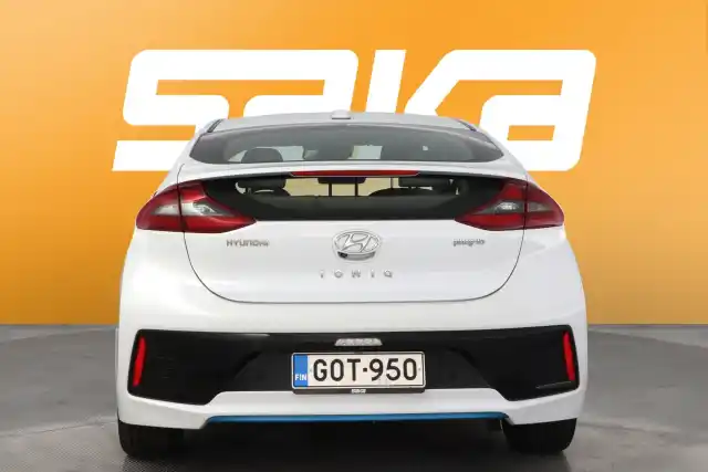 Valkoinen Viistoperä, Hyundai IONIQ PLUG-IN – GOT-950