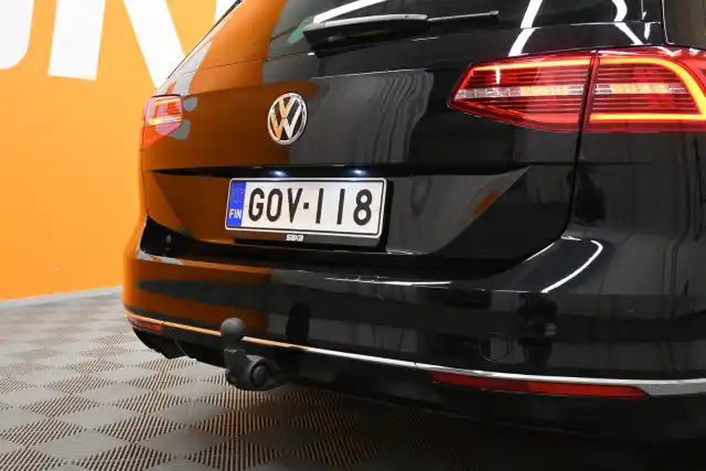 Musta Farmari, Volkswagen Passat – GOV-118