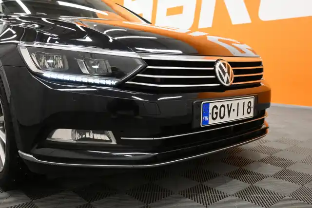 Musta Farmari, Volkswagen Passat – GOV-118