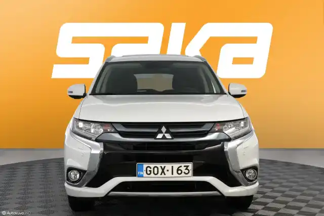 Valkoinen Farmari, Mitsubishi Outlander PHEV – GOX-163