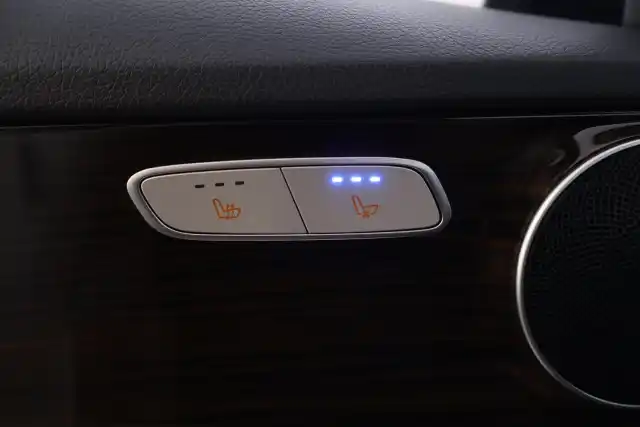 Sininen Farmari, Mercedes-Benz C – GOX-597