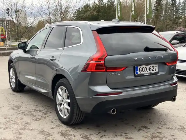 Harmaa Maastoauto, Volvo XC60 – GOX-627
