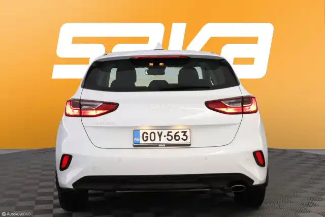 Valkoinen Viistoperä, Kia Ceed – GOY-563