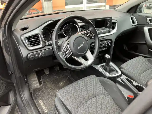 Harmaa Farmari, Kia Ceed – GOY-592