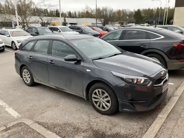 Harmaa Farmari, Kia Ceed – GOY-592