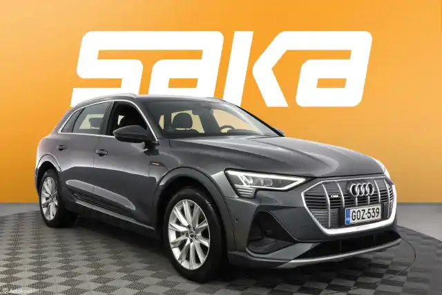 Harmaa Maastoauto, Audi e-tron – GOZ-539